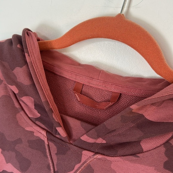 Lululemon All Yours Cropped Hoodie Heritage 365 Camo Brier Rose Multi size 4 - Picture 3 of 5